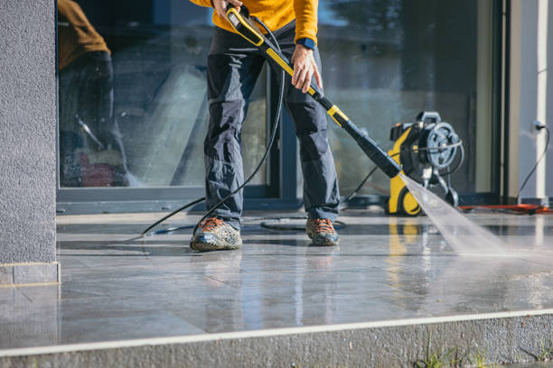 Best Gutter Cleaning  in Edgerton, WI